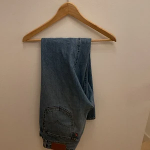 Levis 551 straight 31 32 - Blå Levis jeans 551  storlek W31 L32  