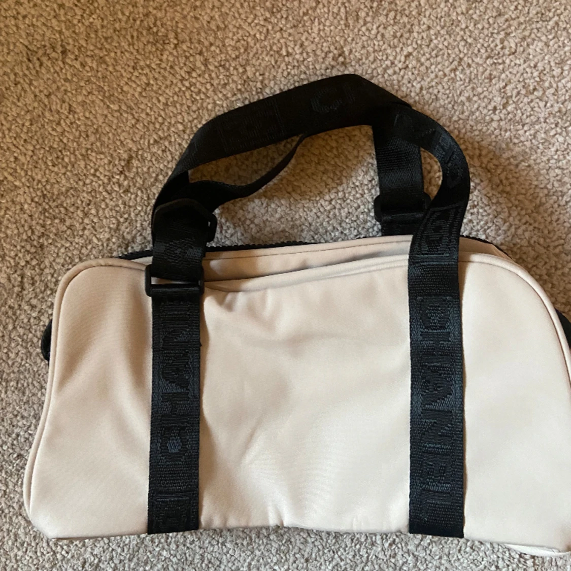 Mindre cool väska i nylon - 90