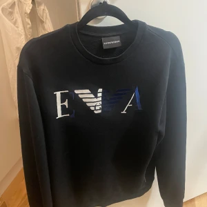 Tröja från emporio armani  - Äkta tröja. Använd fåtal gånger