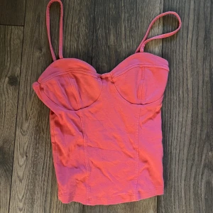 Korsett topp - jättefin tröja som jag säljer pga att jag inte har fått användning TYVÄRR