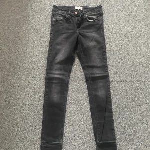 Jeans - Häftiga jeans från Part Two!