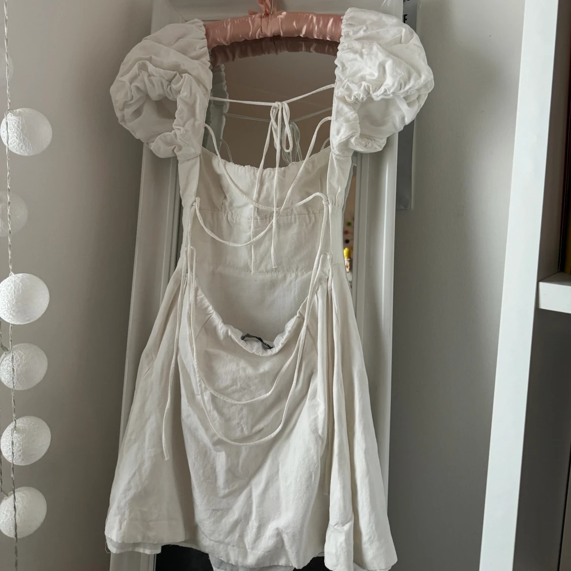 Öppen rygg studentklänning  - 90