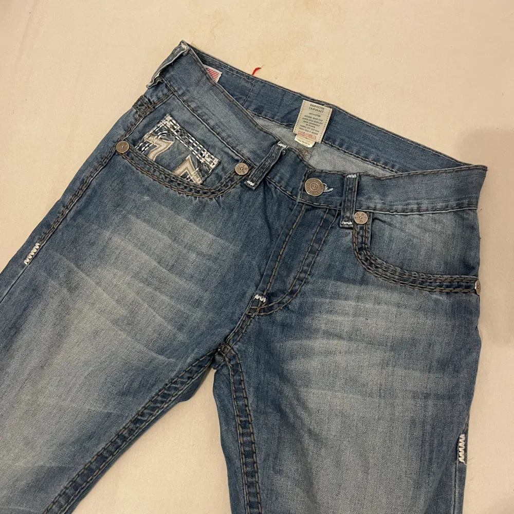 True religion jeans i storlek 33 från usa. fat Stitch straight och baggy  . Jeans & Byxor.