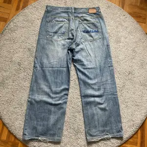 Riktigt feta baggy jeans från märket ecko unlimited. Benöppning 26,5cm! Köpta här på plick från @trendfriend.se för 600kr. Om du har frågor eller vill ha fler bilder är det bara att skriva!