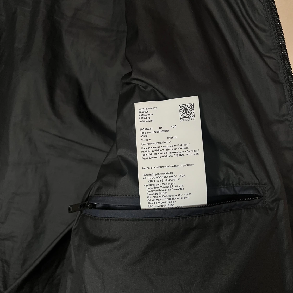 Hugo boss väst - 92