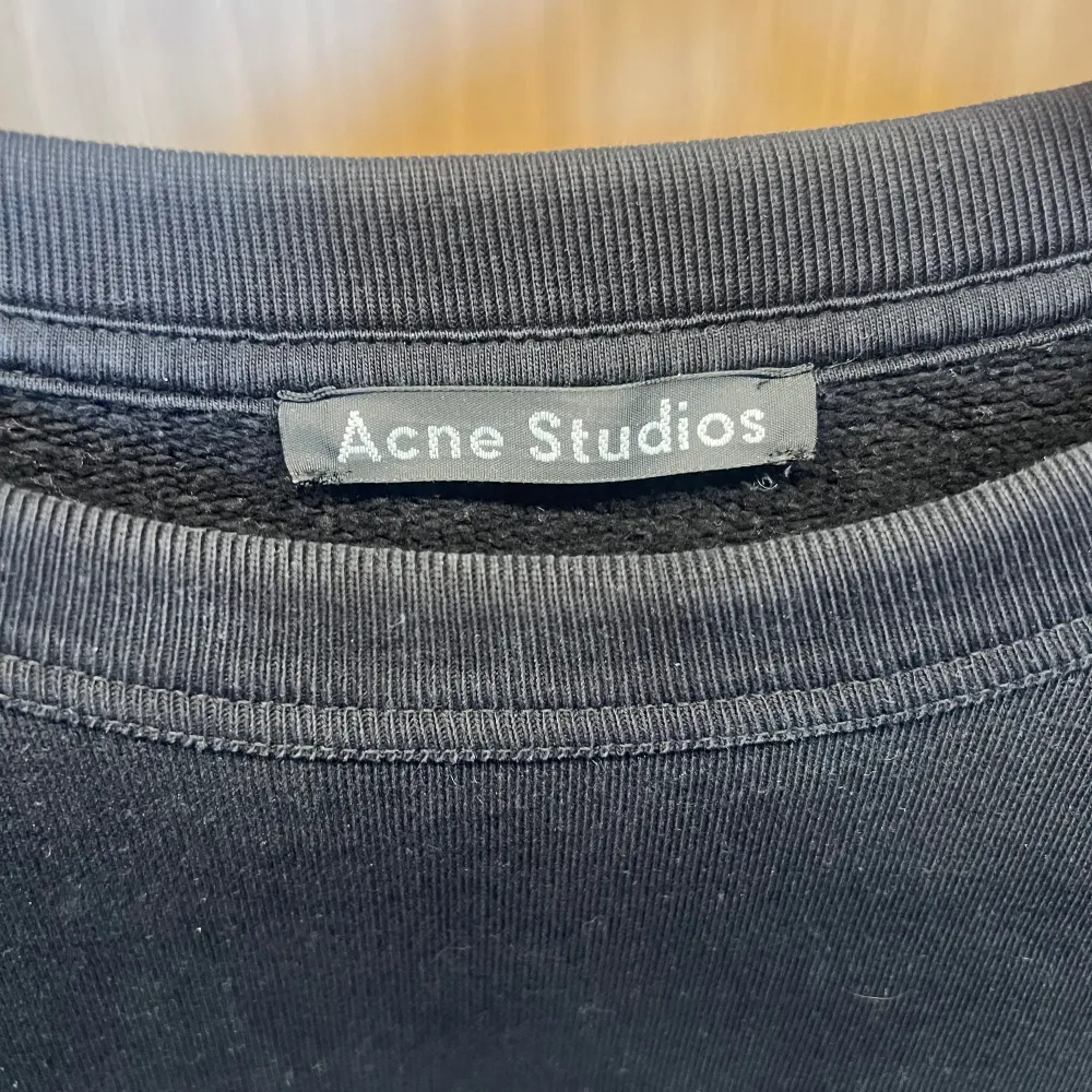 Acne studios sweater  Black  Size kids . Hoodies.