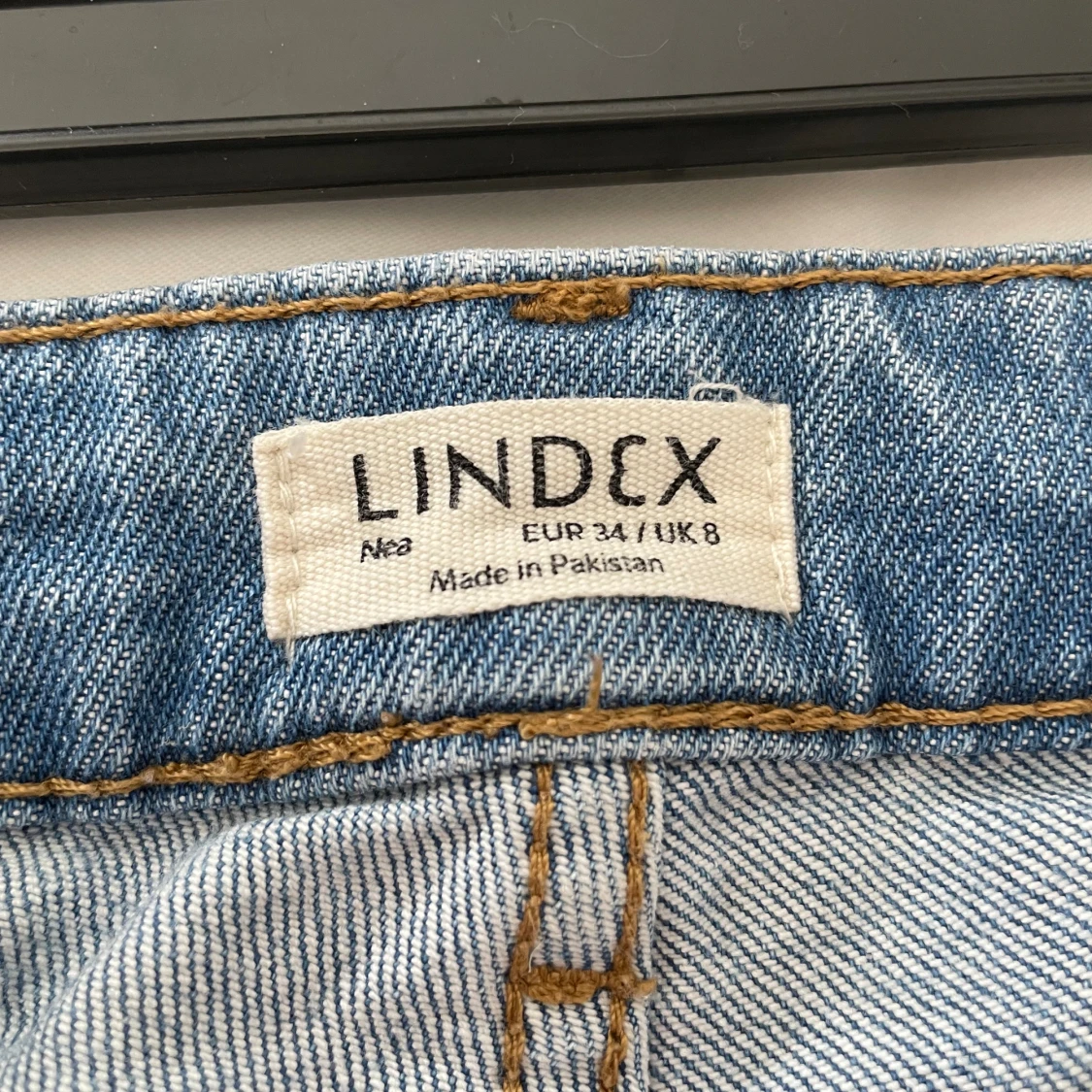 Ljusblåa jeans  - 91
