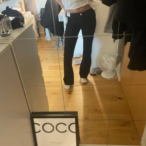 Lågmidjade jeans - Superfina jeans i ett mjukare material med lappar kvar💞storlek 164 men passar mig som är 34