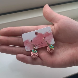 Örhängen  - Rosa örhängen 