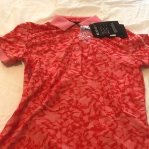 J. Lindeberg skjorta  - Bra skick, har bara haft på mig den en gång. 