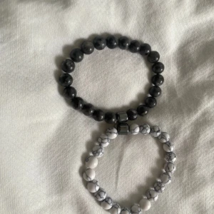 Pärlarmband  - Jättefina oanvända pärlarmband för 125kr styck eller 200 kr tillsammans