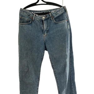 Baggy jeans - Jeans straight leg, för stora för mig så snygga