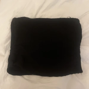 Tubtopp  - Oanvänd  Inga skador eller fläckar 