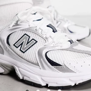 New balance  - Använt ett par gånger, ser relativt nya ut