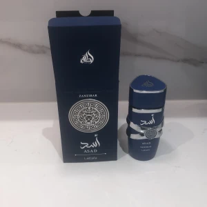 Lattafa Azad Zanzibar x Maahir legacy - Helt Ny Har Bara testat några sprays Bra sommarparfym||  maahir legacy 100 ml sommarparfym 