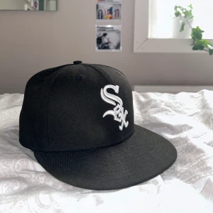 New Era White Sox  - New Era keps som ny då den endast kom till användning ett fåtal gånger!