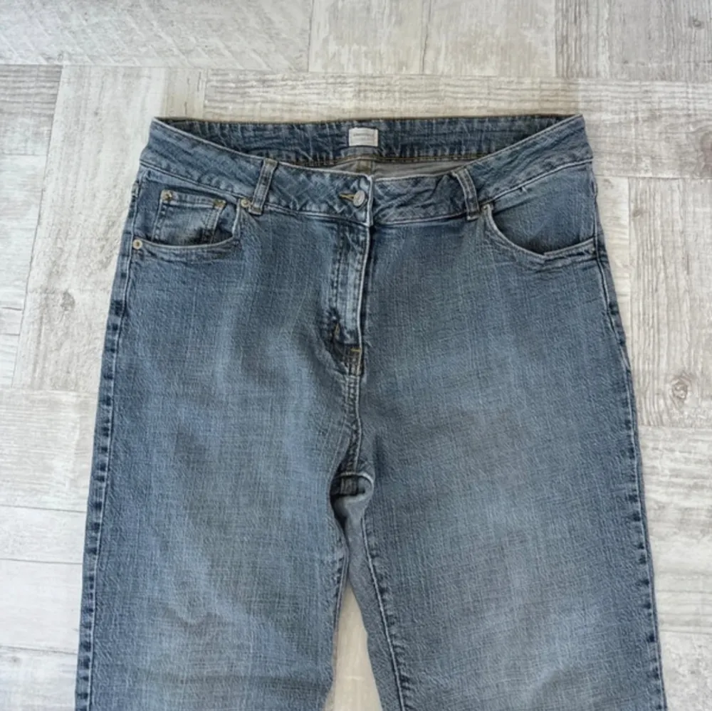 Baggy jeans jättesnygga och sitter skönt. Bara att skriva för mått, har även fler liknande . Jeans & Byxor.