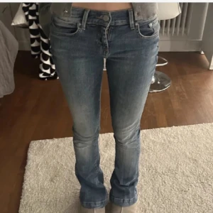 Jeans  - Ett par snygga ltb jeans💗💗 stl 25/32 Modell fallon 