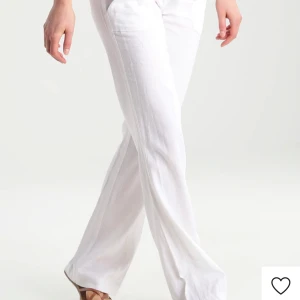 Linnebyxor  - Säljer dessa supersnygga trendiga linnebyxorna som aldrig använts då de inte passade😚