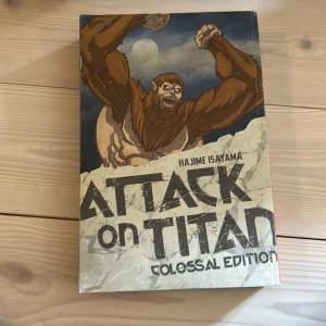 Bok - Attack on titan bok i  nyskick