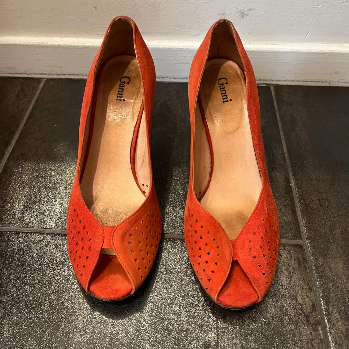 Klackskor av mocka i storlek 38 - 90