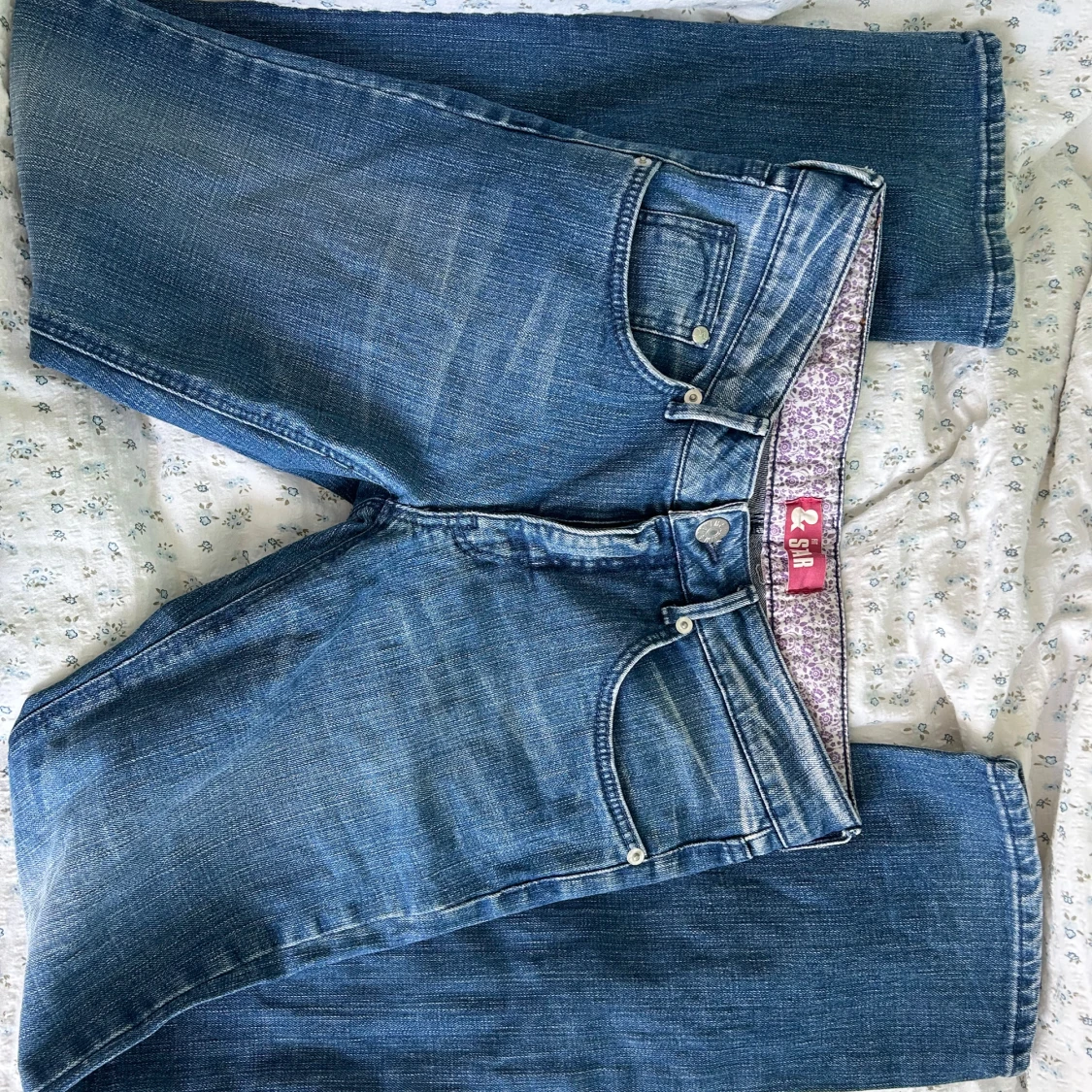 Lågmidjade jeans 🦋  - 90