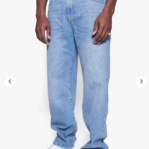 Woodbird leroy jeans - Woodbird leroy jeans, mycket fint skick, använd fåtal ggr. Färg Light blue