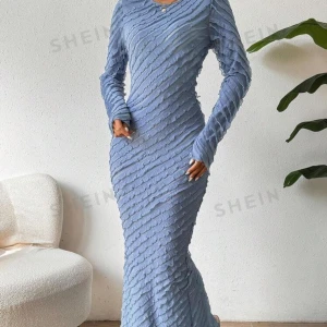 Maxi klänning - Super snygg Maxi klänning, aldrig använd då jag råka beställa två. Köpt från shein.