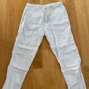 Linnebyxor  - Använda några gånger men i väldigt bra skick!☺️