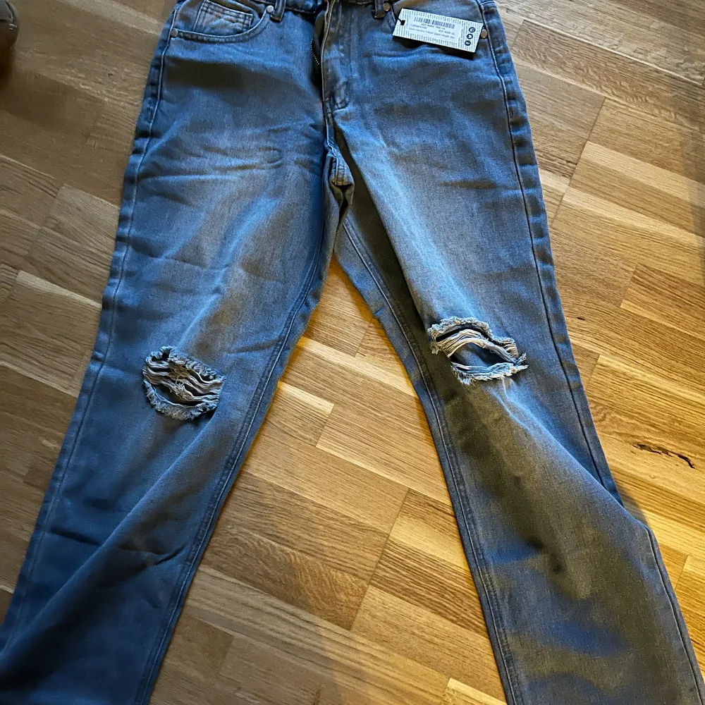 Strl 38 aldrig använda . Jeans & Byxor.