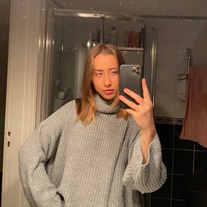 Stickad tröja  - Så fin 🩶