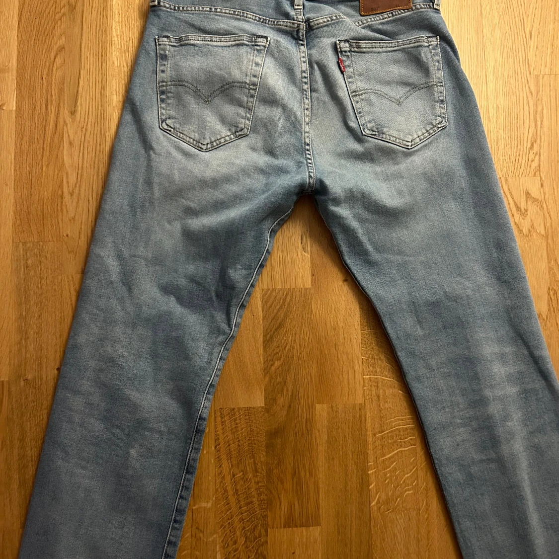 Levis Jeans - 90
