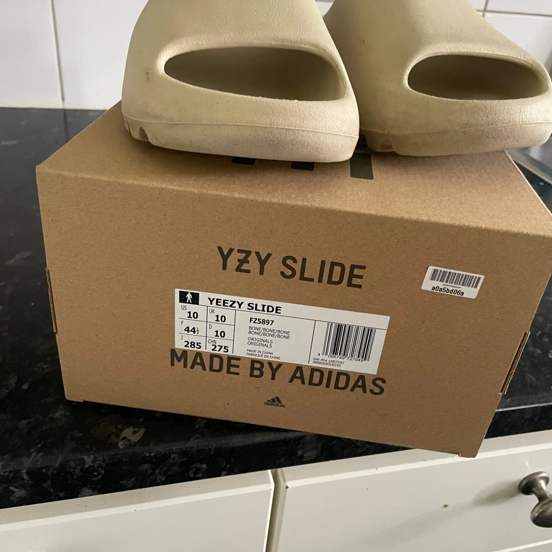 Yeezy slide - 92