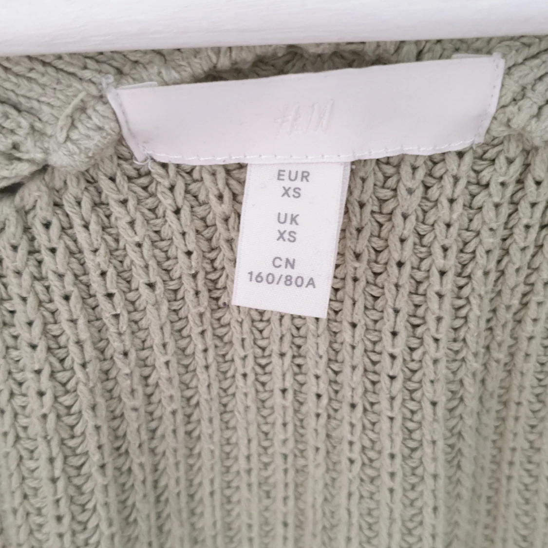 Grön stickad tröja - 92