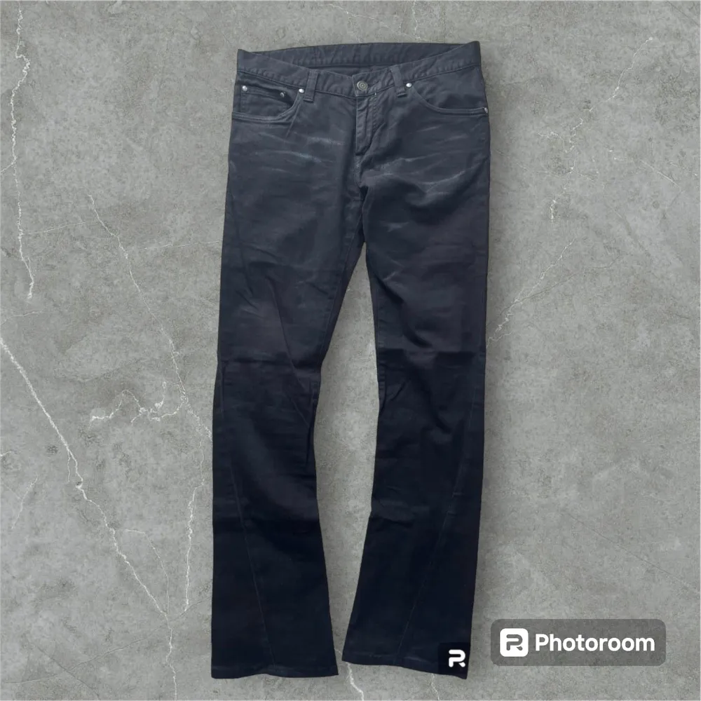 Japansk Tornado Mart Flared/Bootcut Denim Jeans - Size M - Black - Skick 10/10 - Inga skador - Kvitto finns - 150%  Authentic - Hella fet - Dimensions, Fitpics finns i DM's!!. Jeans & Byxor.