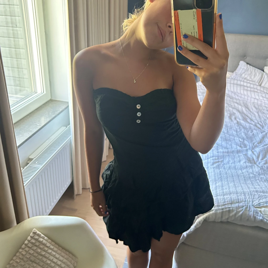 Kort svart klänning - 90