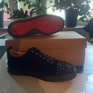 Lobbs - Typ nya lobbs någon månad gammal men är typ som nya 