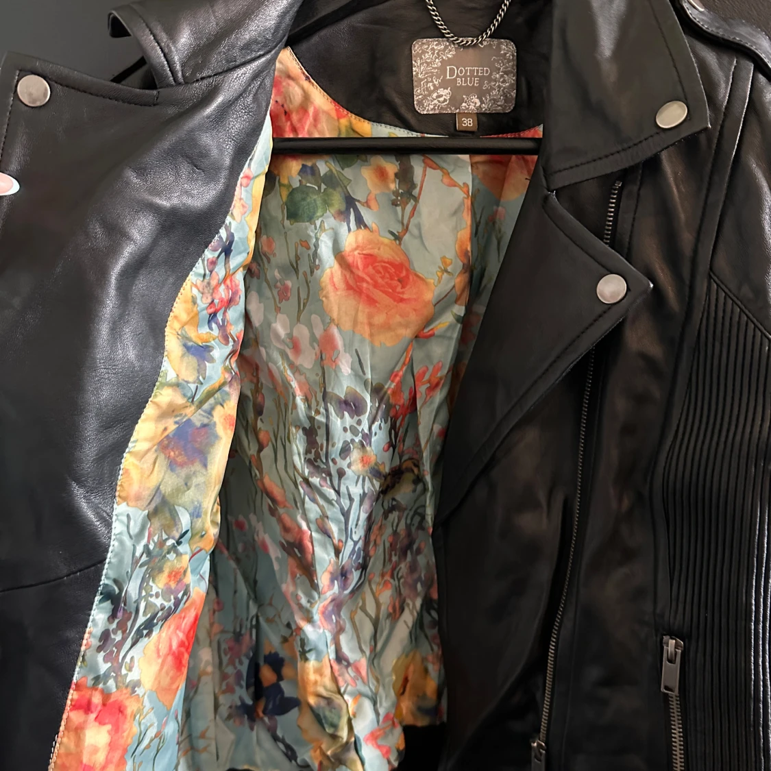 Äkta läder jacka  - 92