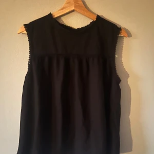 Svart bomulls blus - Super fin blus bomullsblus. Används inte💌