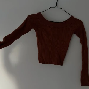 Off shoulder tröja - Xs