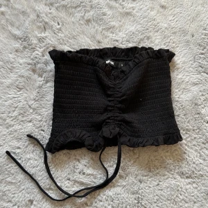 Topp - Topp från bikbok, använd 1 gång.