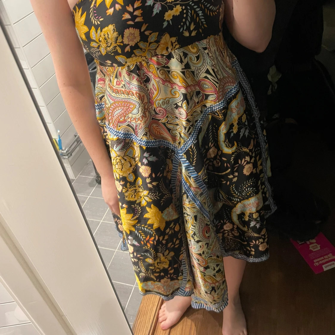 Klänning ONLY storlek M