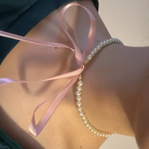 Handgjort halsband. - Tillgängligt i andra färger 💕