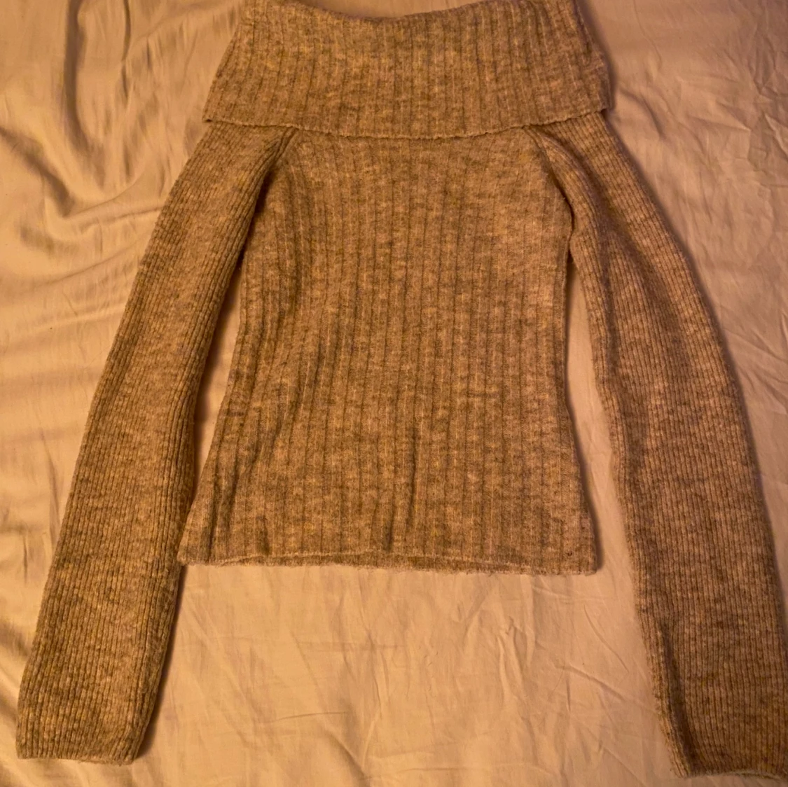 Off shoulder tröja - 90