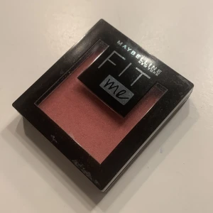 Fit me rouge  - Jätte fin rogue från fit me som inte är min färg, den är aldrig använd, köpt för 129 säljer för 75kr