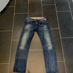 Replay jeans - Riktigt feta jeans från replay💪🏽 W32 L32 Som nya inga defekter, skicka ett bud