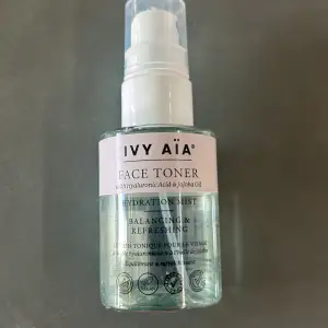 Face mist från ivy aïa