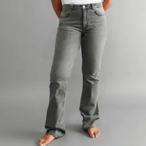 Jeans från GinaTricot aldrig använt! 