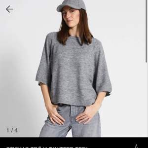 Stickad grå t-shirt från Lager 157💞 Säljer då den inte kommer till använding