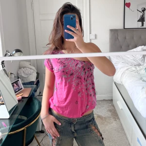 Topp!! - Så sjukt snygg topp, leopard och One shoulder